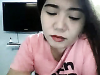Cute Asian amateur webcam girlie fingerfucked her cunt for me