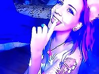 Teen with bodypaint dancing live on webcam, so awesome