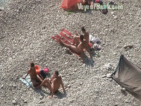 Awesome voyeur video from the nudist beach with some amateur strangers