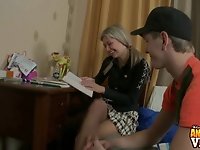Amateur girlfriend Tatyana Konovalova wants to be fucked in the butt